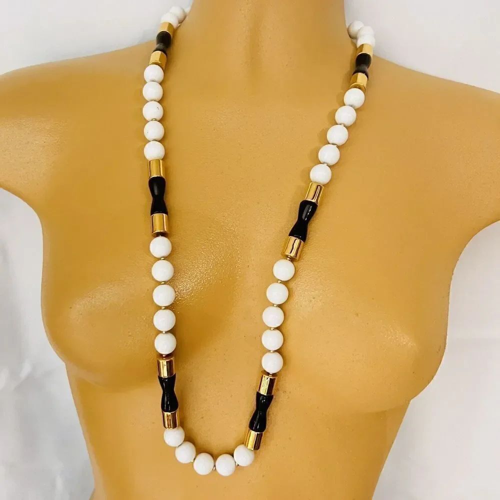 Vintage Napier Signed Lucite White Black Gold Beaded Necklace Chunky Beads
